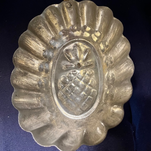 Copper Pineapple Mold - Picture 3 of 4